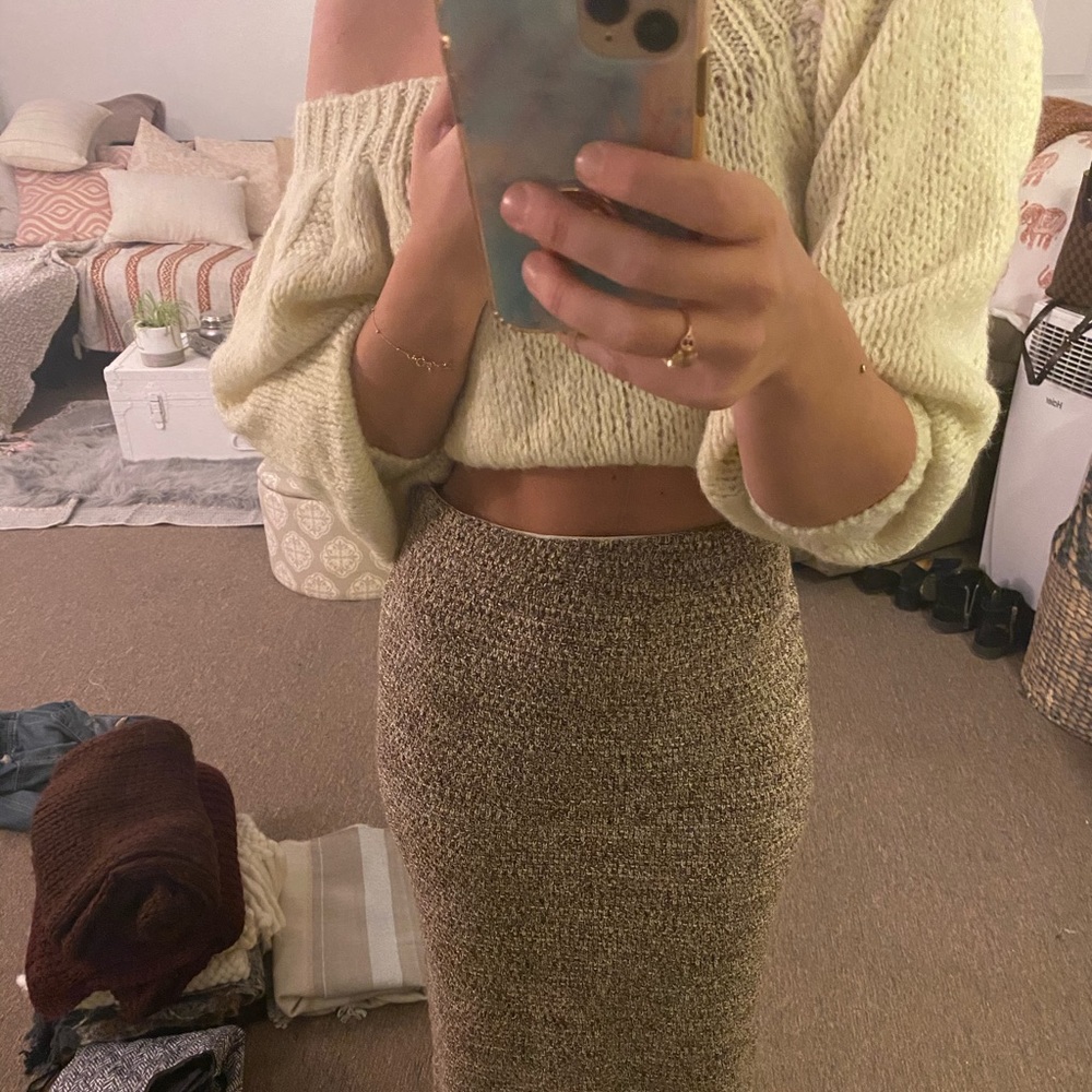 Sweater skirt